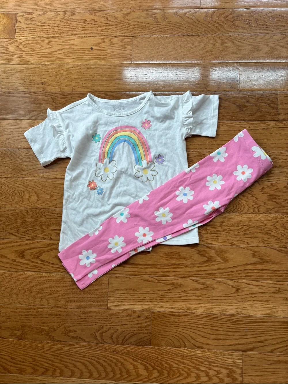 Girls’ 5T Rainbow Tee and Pink Daisy Legging Set